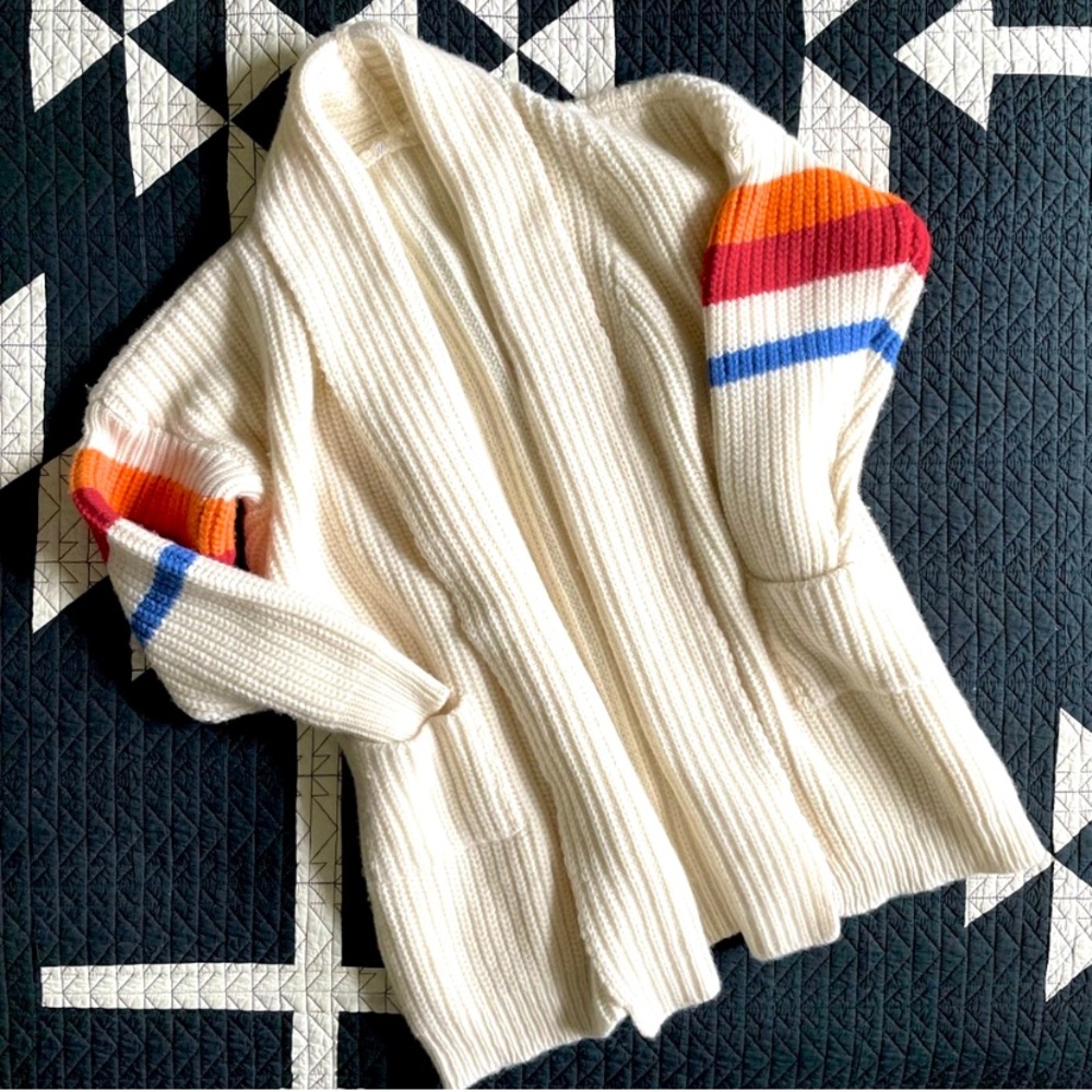 Beach Sweater Cardigan - Picture 1 of 6